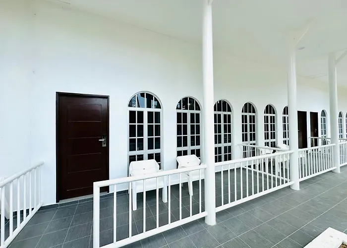 Landcons Hotel & Resort