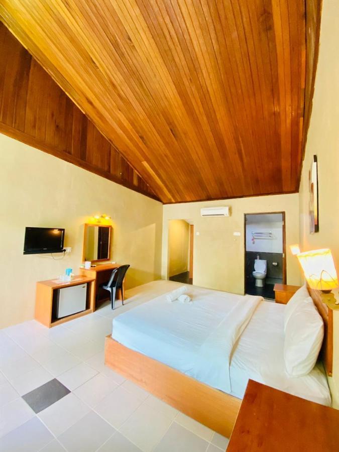 Hotel Landcons &
