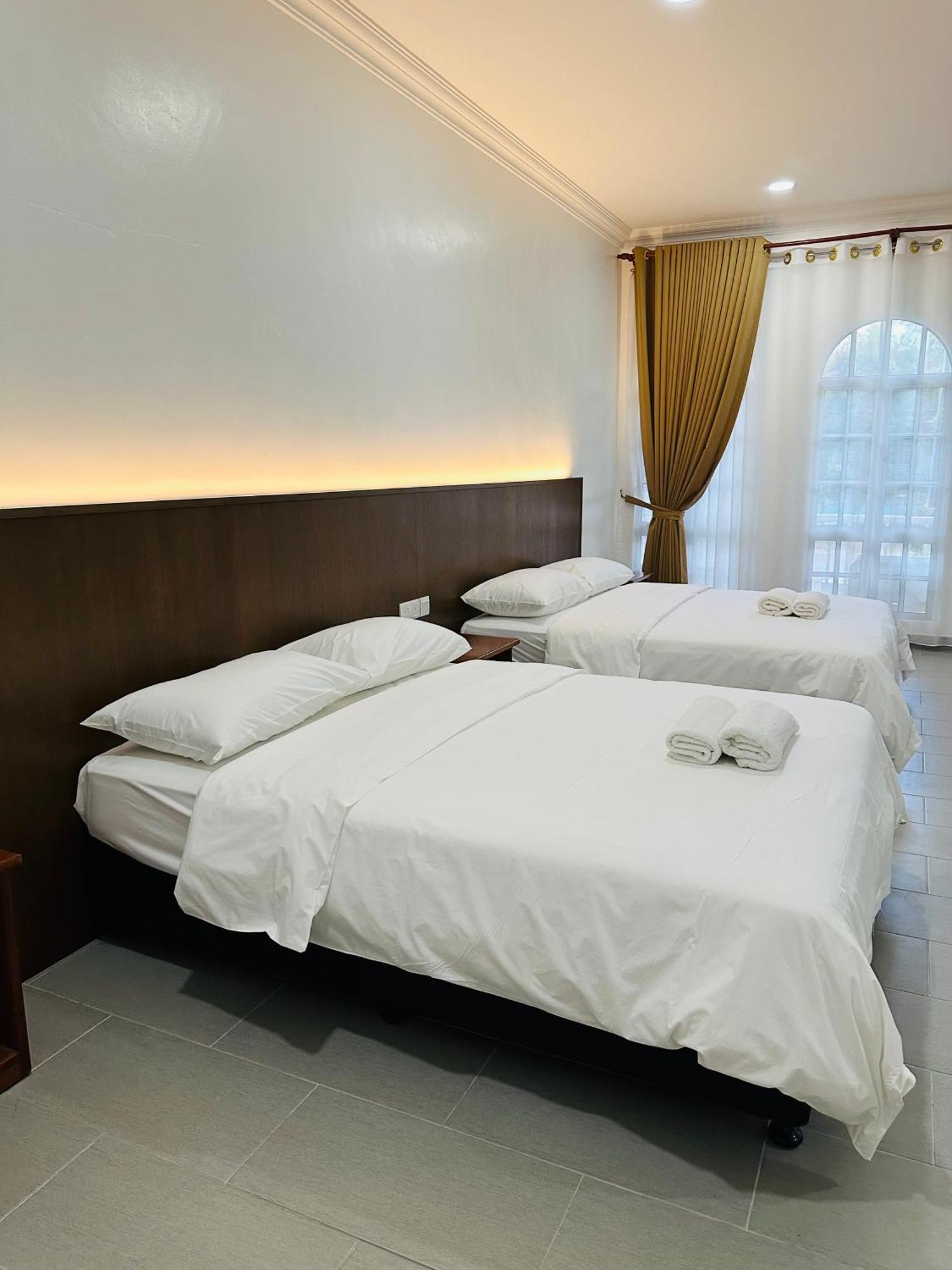 Landcons & Hotel